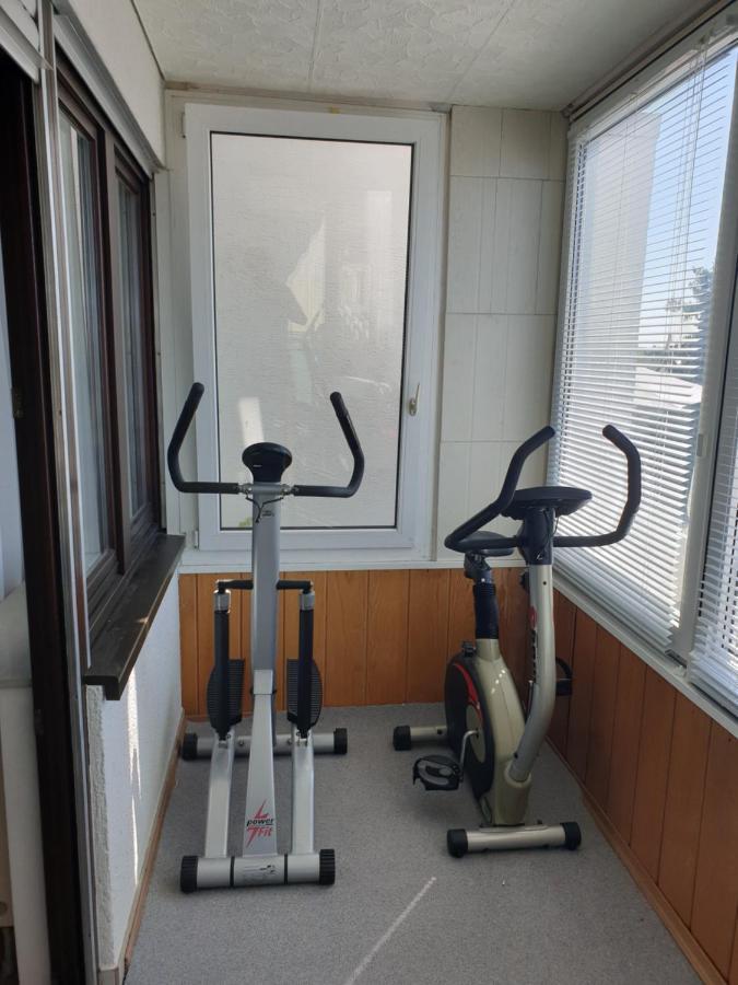 Wohnung Fuer 4 Personen, 2 Schlafzimmer, 2 Parkplaetze, Wlan Konstanz Buitenkant foto